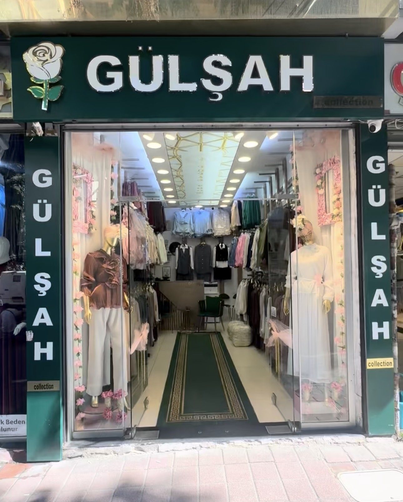 Gülşah Moda Evi mağaza vitrini
